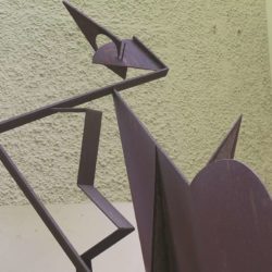 Werner Skulptur allein
